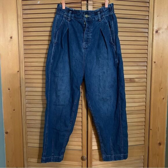 We The Free High Rise Baggy Jeans Small - Picture 1 of 6